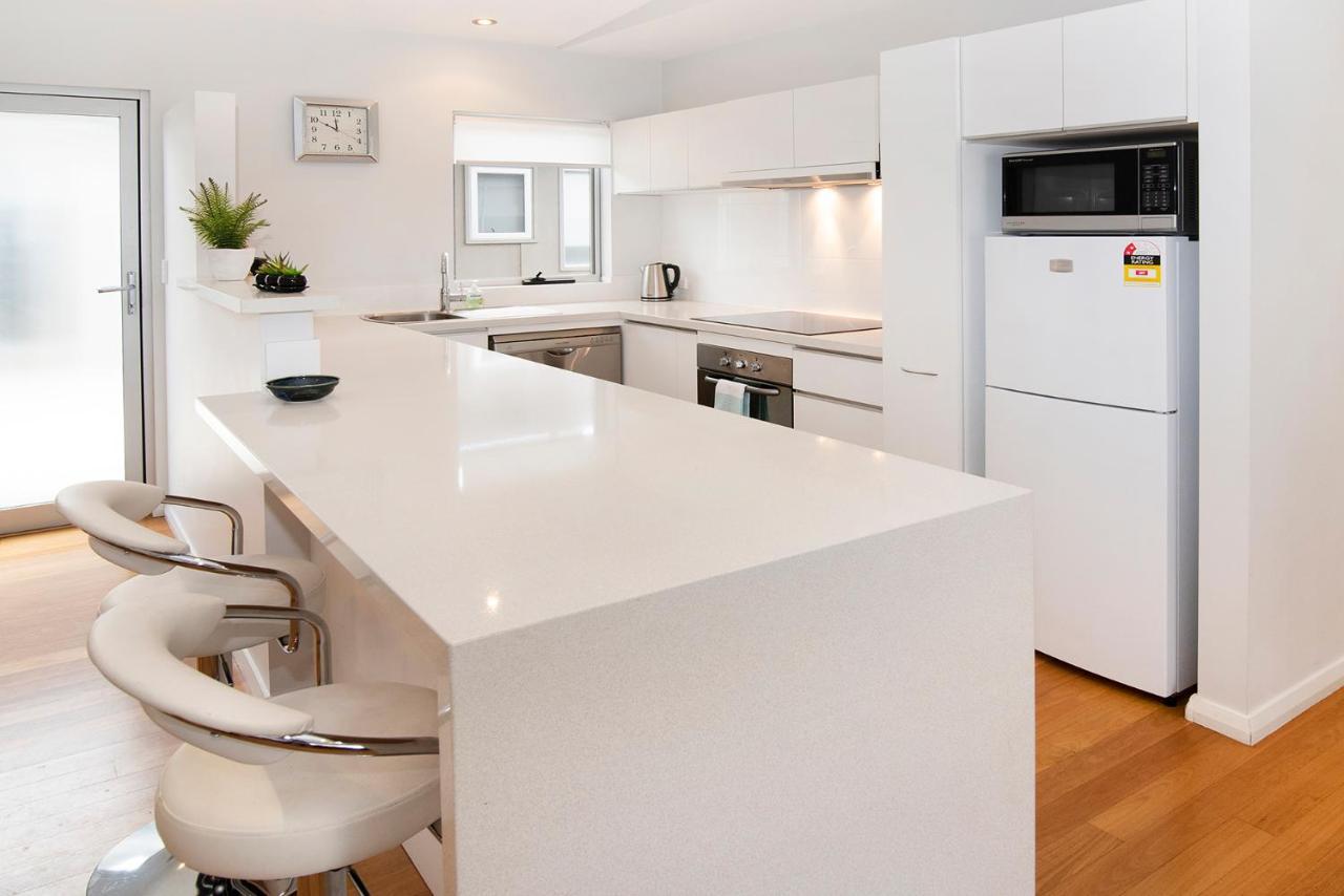 Apartment Fairview - *